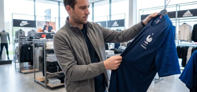 Comment choisir son prochain maillot de l’équipe de France sans se tromper Comment choisir son prochain maillot de l’équipe de France sans se tromper